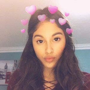 Meet your Posher, Andrea